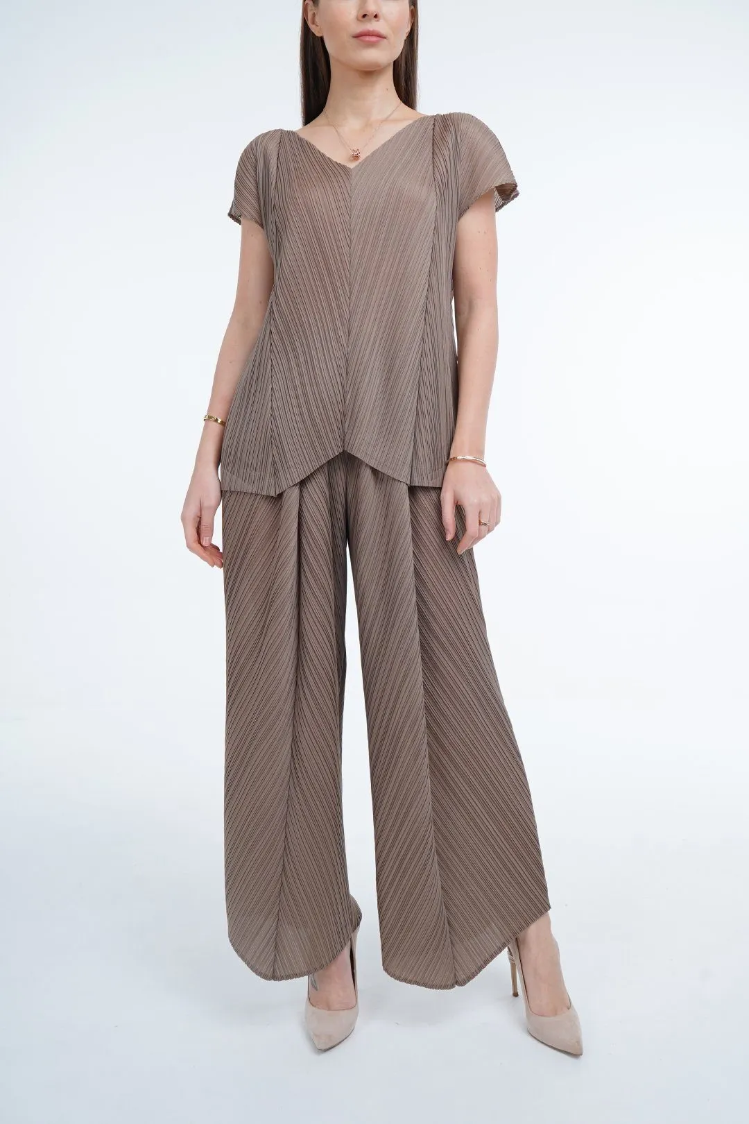 Madeline Short Sleeve with Loose Straight Pants Set