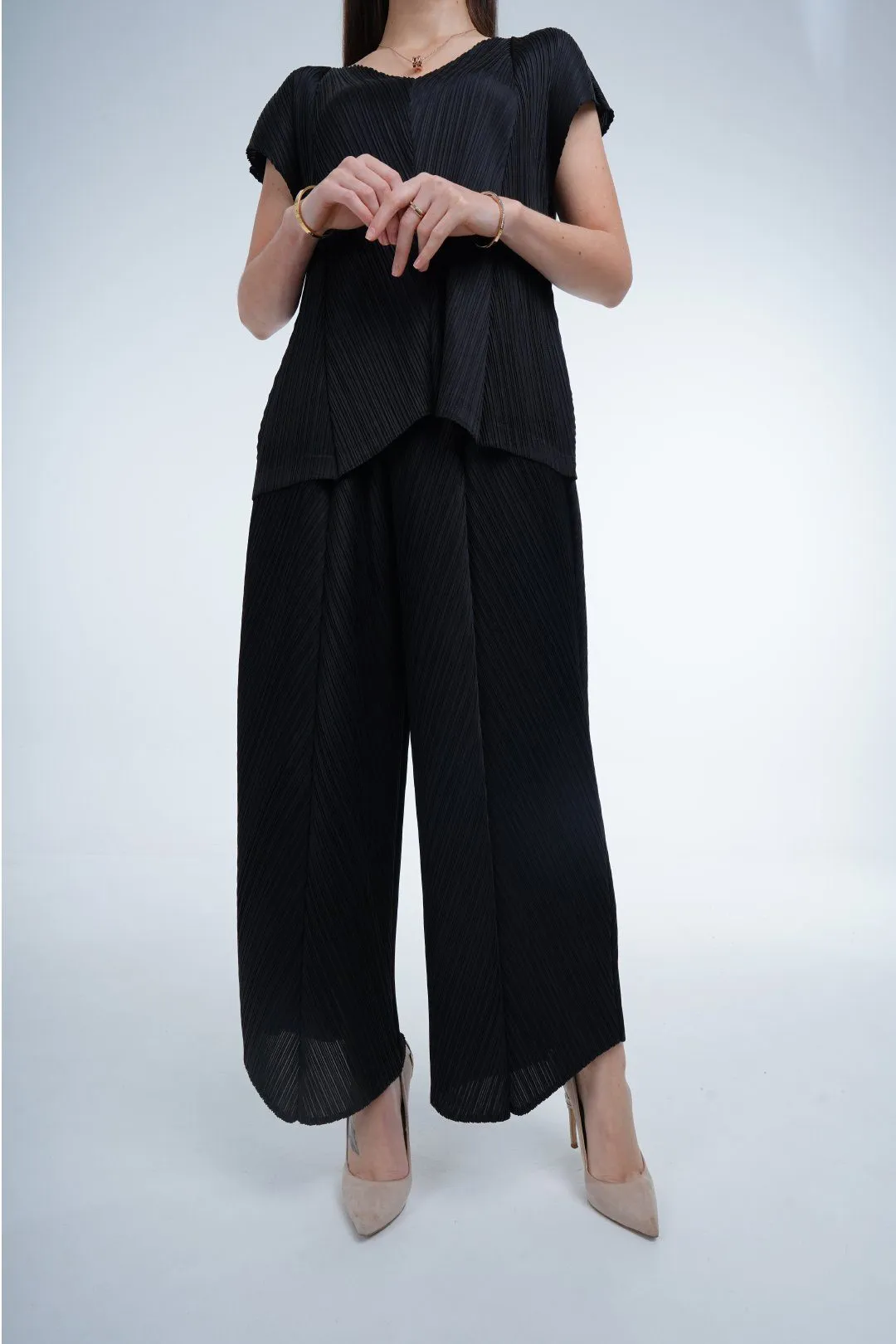 Madeline Short Sleeve with Loose Straight Pants Set