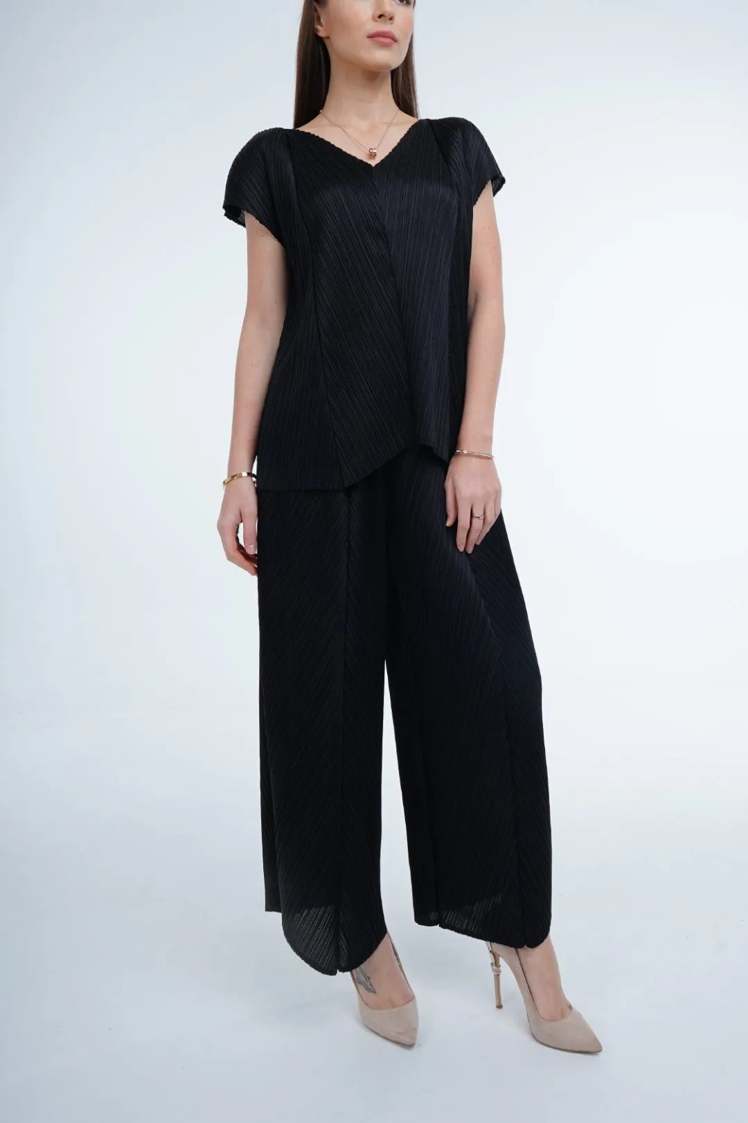 Madeline Short Sleeve with Loose Straight Pants Set