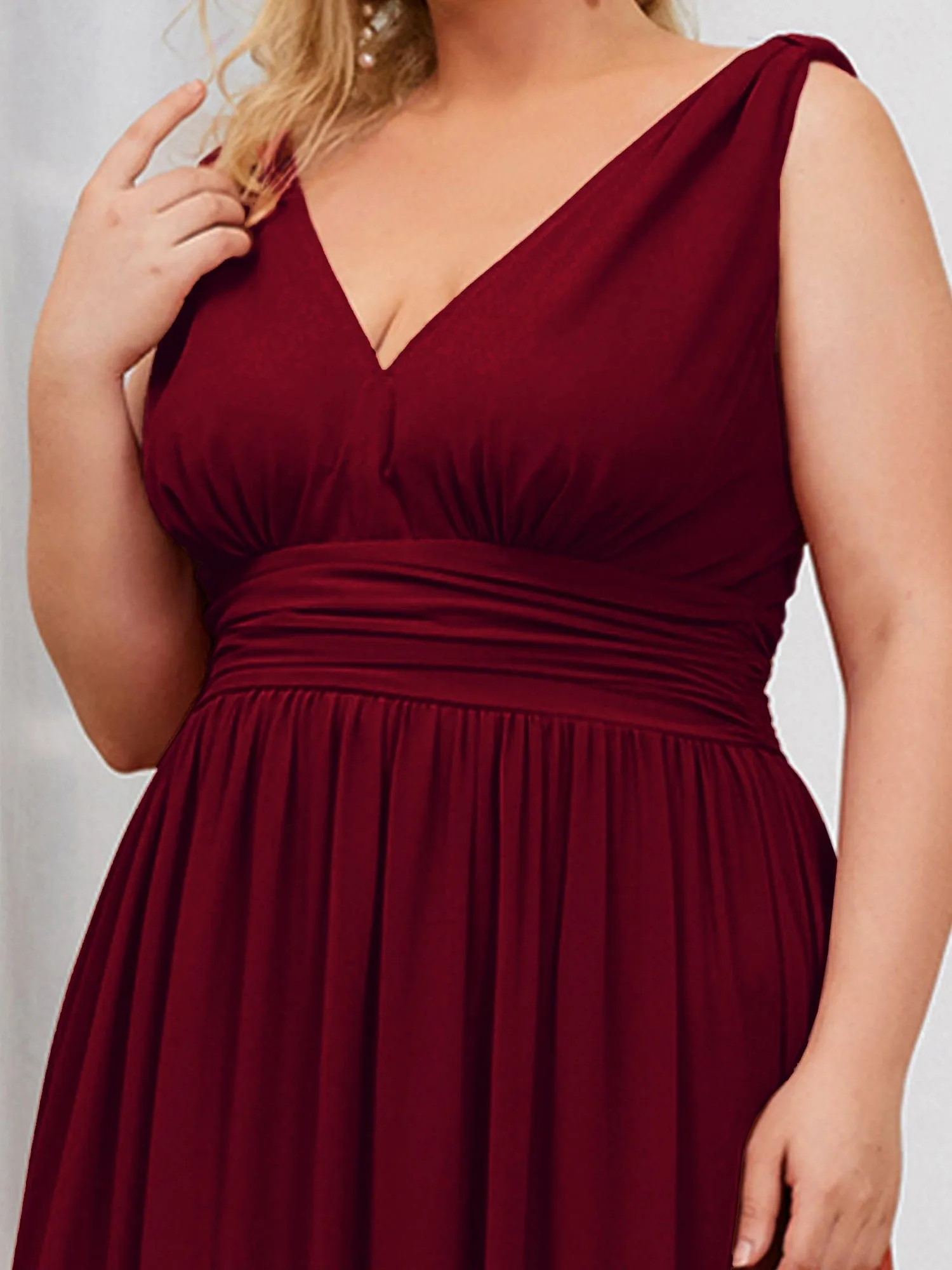 Plus Size Sleeveless V-Neck Chiffon Semi Formal Maxi Dress